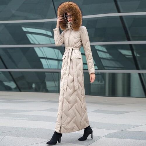High Quality 90%White Duck Down Womens Winter Down Jackets Raccoon Fur Collar Hooded Coat Female Long Women Parkas Ropa Zjt1422