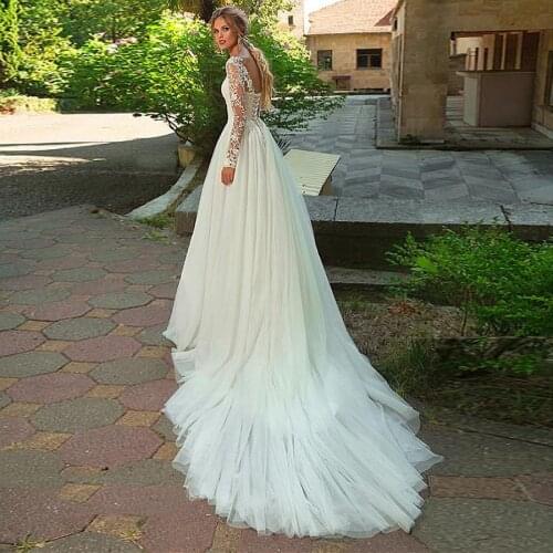 Stunning Tulle Bateau Neckline A-Line Wedding Dress Long Sleeves Lace Up Back Tulle Bridal Gown vestidos de novia con encaje