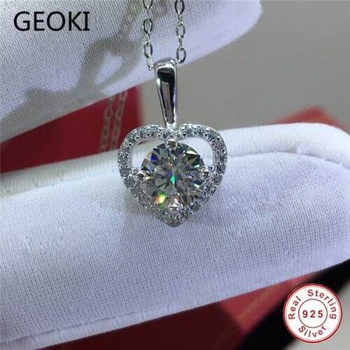 Geoki Luxury 925 Sterling Silver Passed Diamond Test Perfect Cut D Color VVS1 Moissanite Heart Beads Pendant Necklace for Women