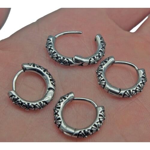 1pair Anti-allergic Titanium Steel Earring Punk Rock Stud Carved Daisies Earrings Men Fashion Jewelry Women Small Circle Round
