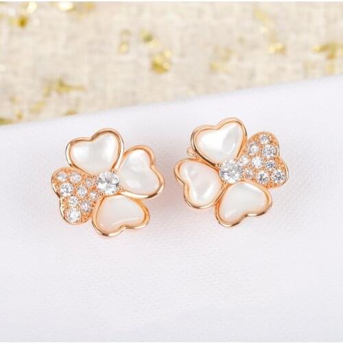 New Top Quality Hot Sale Famous Brand Fashion Party Jewelry Earrings For Women Rose Gold Color 4 Hearts 4 Leaves Flowers Ear Pin