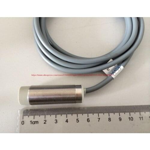 M18*55 inductive proximity sensor sensor switch non embedded detection distance PNP 12mm often open