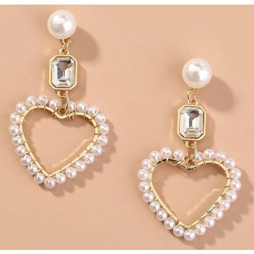 Retro Trend Alloy Bead Imitation Pearl Heart Earrings Temperament Fashion And Elegant Ladies Love Hollow Women Earring