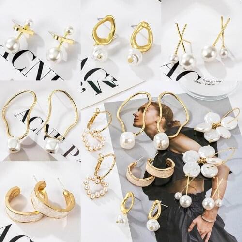 Woman earring Pearl Pendant Earrings for Women Round Wedding Golden Retro Earrings Party Earrings 2021 Trend Jewelry Wholesale