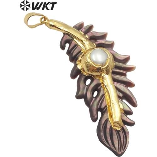 WT-JP149 WKT Gold Electroplated Natural Shell Leaf And Pearl Pendant By Shell for Necklace Gift For Her Women Stylish Jewelry