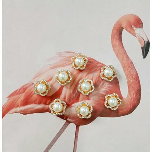 10 pcs/lot Plum Blossom Pearl Rhinestones Rhinestone Buttons For Craft Wedding Invitation DIY Girl Hair Bowknot Metal Buttons