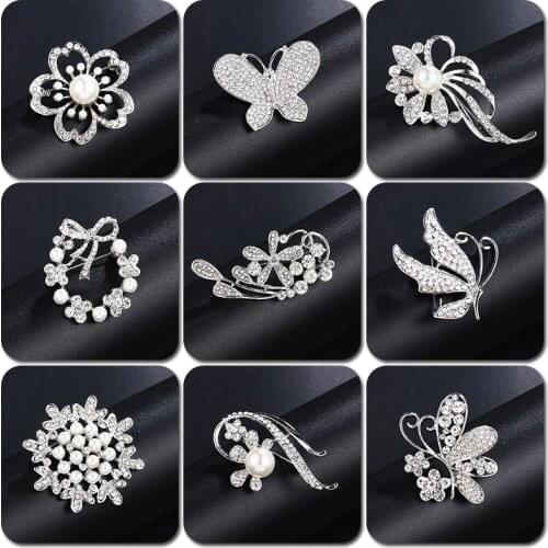 Ladies Elegant Pearl Brooch Pin Fashion Shiny Rhinestone Inlaid Jewelry Gift Clothes Decoration Wedding Party Dress Accessories