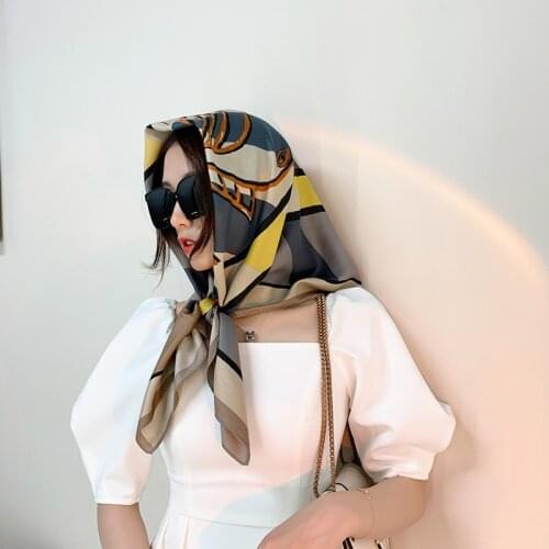 90cm * 90cm Design Scarf Lady Shawl Printed Silk Felt Headscarf Scarf Lady Headscarf Square Scarf Lady Wrap Scarf 2021