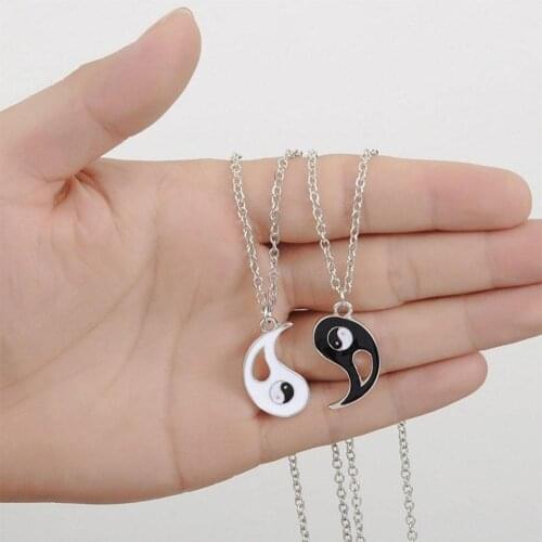 2Pcs/set Couple Necklaces Chinese Tai Chi Gossip Banish Bad Luck Charm Pendant ChainNecklace Jewelry Lovers Valentines Gift
