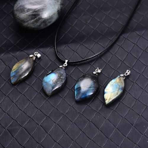 Natural Labradorite Energy Necklace Women Men Trendy Moonstone Glitter Stone Handmade Healing Prayer Pendants & Necklace Jewelry
