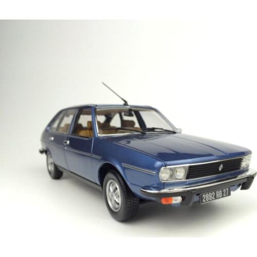 Renault 30 Ts Alloy Model Cars Diecast 1:18 Scale Static Display Adult Collection Classic Gifts Toys for Boys Color Boxed