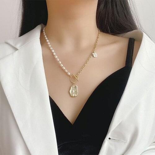 Huge Bud Vintage Baroque Irregular Pearl Lock Chain Necklace Geometric Freshwater Pearl Pendant Necklaces for Women Punk Jewelry