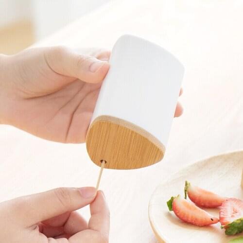 1PC Toothpick Storage Box Portable Toothpick Holder Hotel Restaurant Home Table Toothpick Dispenser Container With Cover