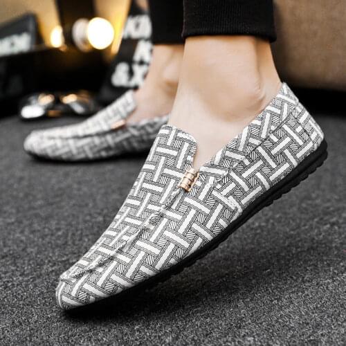 WEH men loafers shoes 2021 new fashion soft Leather Brand High Quality brand Men Summer Male light slip on Men casual Shoes