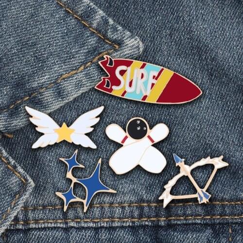 Gifts for Boys Cool Cartoon Brooch Jewelry Women Surfing Archery Ball pin Cute Stars Wings Backpack Denim Shirt Props Decoration