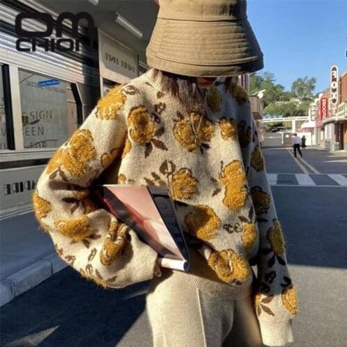 OMCHION Winter 2021 Korean New Leisure Thickened Rose Jacquard Sweater For Womenround Neck Knitted Pullover Female Tops QE35