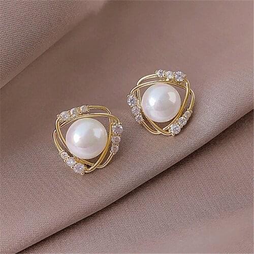 2021 New Korean Rhinestone Simulated Pearl Temperament Stud Earring For Women Fashion Jewelry Triangle Oorbellen Party