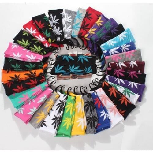 35 Colors Spring and Summer New Maple Leaf Cotton Men and Women Couples In Tube Hip Hop Fashion Hemp Leaf Sports Funny Socks