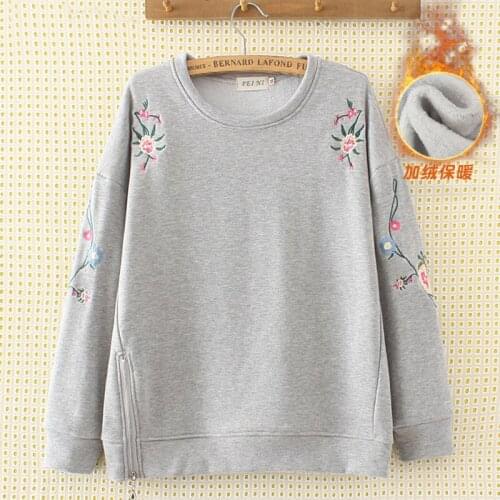 Embroidered plum mirco velvet sweatshirts fat sister pullover 2017 winter new loose Show slender plus velvet girls coat