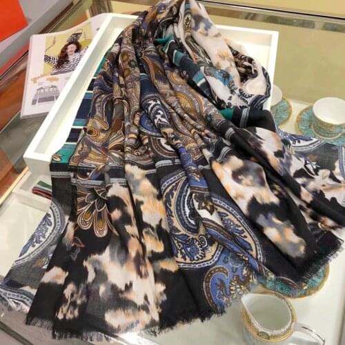 Fashion Paisley Print 100% Cashmere Scarf Pashmina Lightweight Women Autumn Winter Warm Scarves Wraps Shawl 200*100cm