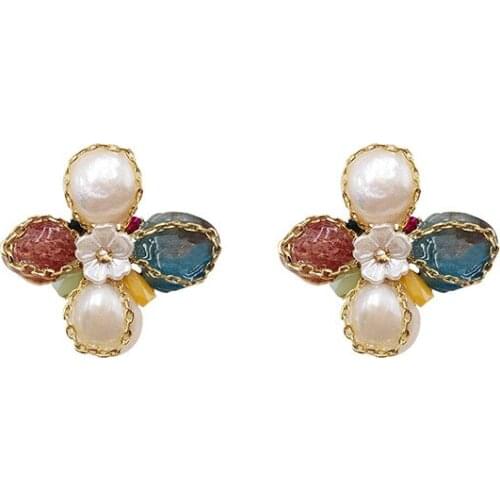 Baroque Flower Earrings for Women European and American Style Exaggerated Crystal Pearl Ear Stud Simple Sweet Earings Jewelry