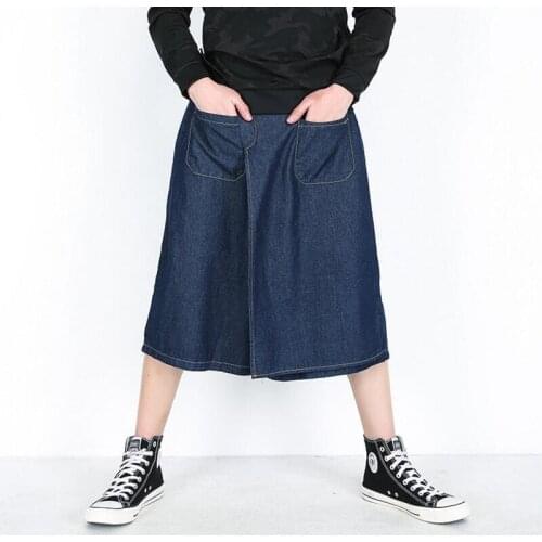 Fashion man wide leg jeans