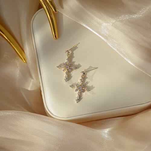 14k Real Gold Plated Fashion Jewelery Crystal Geometric Flower Exquisite Stud Earrings for Woman Holiday Party Elegant Earring