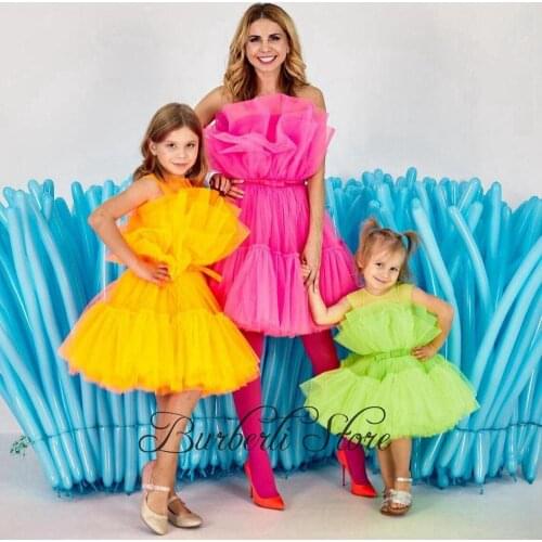High Street Mother And Danghter Short Dresses Sweet Strapless Tulle Ruffles Women Kids Mini Party Dress With Bow Band Summer