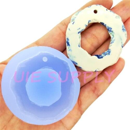 BYL347U Fancy Gift Earrings Silicone Mold Resin Art Jewelry Necklace Pendant Making Fondant Decoration 46.8mm x 41.7mm x 4mm