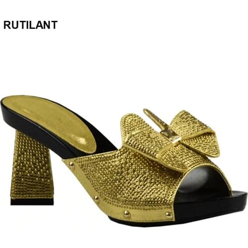 Latest Italian Lady Sexy High Heels Pumps Decorated with Rhinestones Italian Design Gold Color African Sandals Shoes for Party