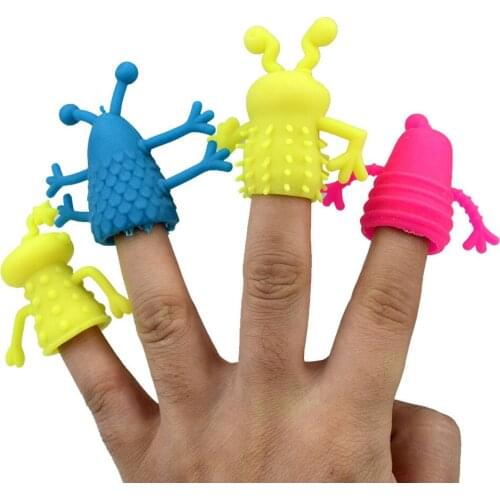4x Cute Lovely Cartoon Finger Puppets Doll Kids Party Birthday Shower Toys