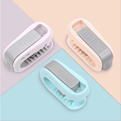 6PCS Non-slip Quilt Holder Blanket Duvet Bedsheet Clips Plastic Bed Cover Fixer Quilts Gripper Clothes Pegs Storage Supplies