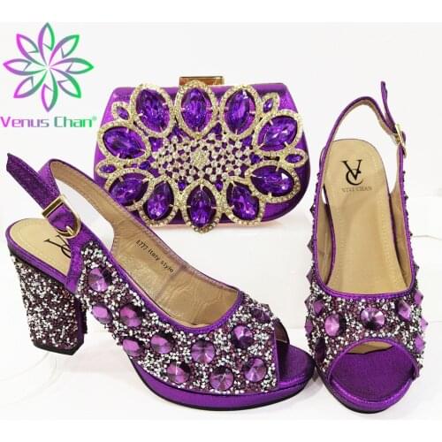 Hot Selling Italian Design African Lastest Special Applique 2021 Style Purple Color Party Wedding Ladies Sandals and Bag Set