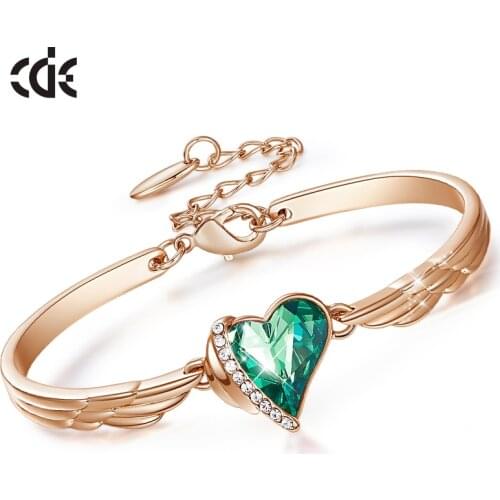 CDE Noble Green Fashion Heart Crystal Charm Bangles Women Gold Color Copper Jewelry Bangle Bracelet Women Accesso