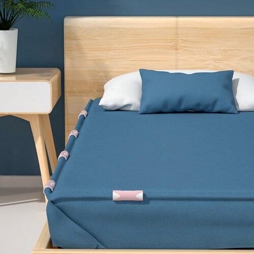 6Pcs Durable Quilt Fixing Clip Seamless Non-Slip Quilt Blankets Corner Position Needle-free Fastener Fixing Clamp Clip for Home