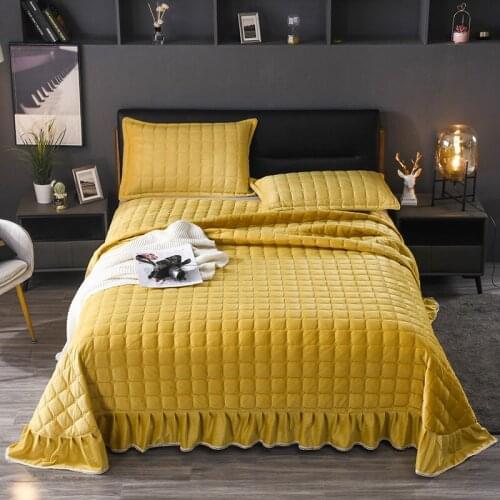 3Pcs/set Crystal velvet Bed cover with pillowcase thickened cotton bedspread King Queen Size bedding set Wedding Marriage Dowry