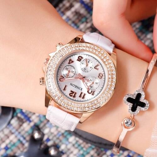 Korean Fashion Rhinestone Large Dial Waterproof Womens Watch Casual Digital Dial Watch Elegant Quartz Clock for Wife Gift