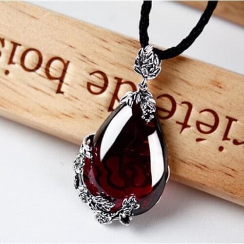 925 silver inlaid Garnet Necklace Pendant pendant Retro Style Silver Ruby sweater chain (excluding chain) free shipping Flower