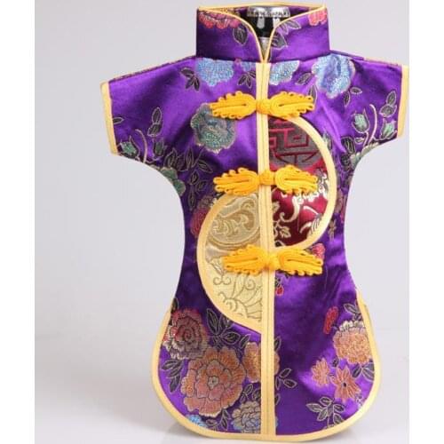 Chinese Handmade Classic Clothes Style Silk Wine Bottle Cover New Year Banquet Christmas Dinner Table Decor Gift SN3691