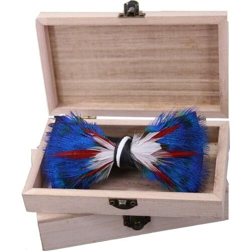 2021 Fashion Bowtie Multicolor Mens Wedding Party Hosting Suit Accessories Wooden Box Packaging Feather Bow Tie Collar Flower