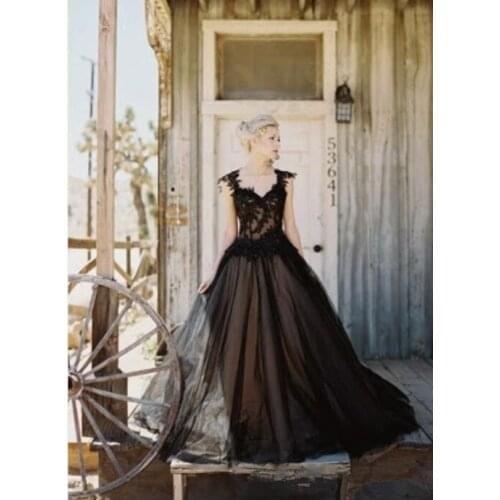 Gothic Wedding Dresses Tulle Lace Applique sweetheart A-line Beaded Backless Long Bridal Dress Black Wedding Gowns