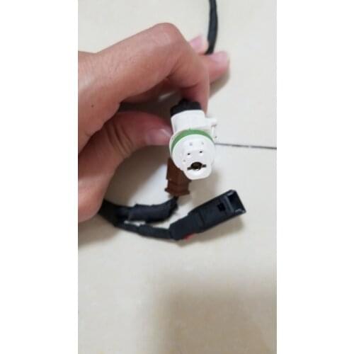 Rear view camera wire for 2010 rover