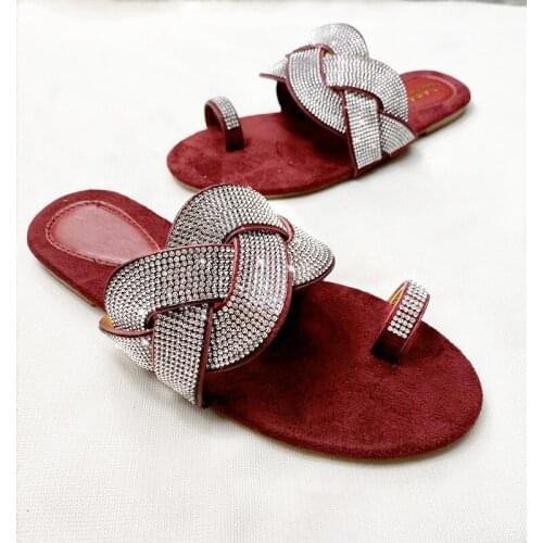High quality new summer outdoor women slippers Fashion sexy roman rhinestones clip feet plus size female beach slippers 36-41