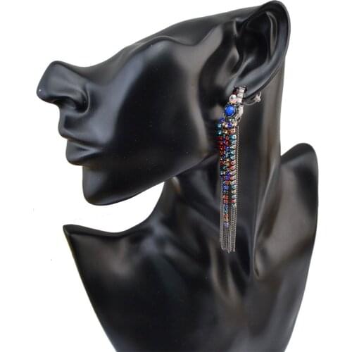 2017, the new style of fashion displays the charm of colorful drill earrings with colorful drill stud earrings