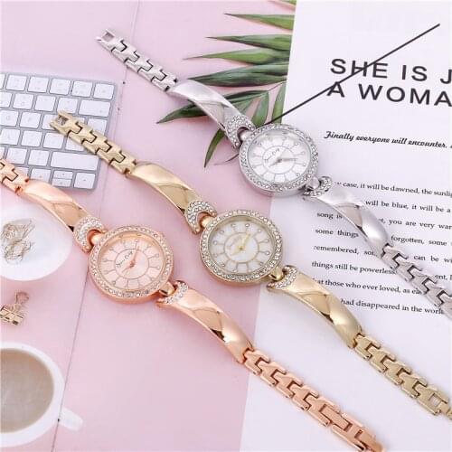 Small Gold Bangle Bracelet Luxury Watches Stainless Steel Retro Ladies Quartz Wristwatches Fashion Casual Women Dress Watch