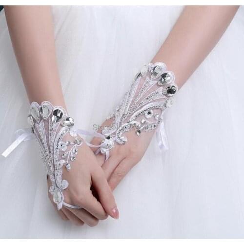 Charming Wedding Party Fingerless Gloves Short Bridal Gloves with Crystals Wedding Accessories ZLX
