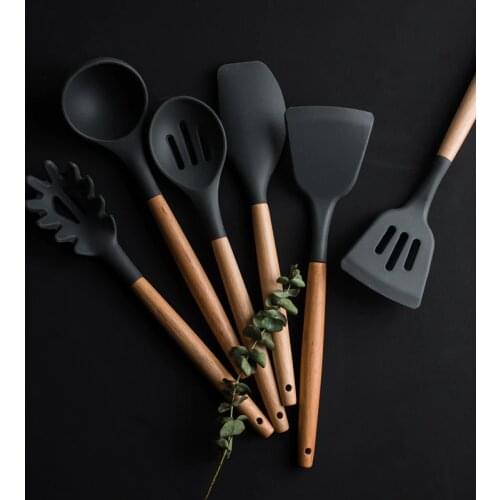 Creative Wood Handle Silicone Kitchen Utensils Nonstick Turner Spatula Heat Resistant Cooking Tools Basting Brush Spoons