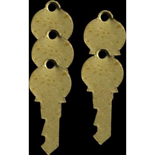 20 pieces of original brass single hole smooth key-shaped earrings necklace pendant diy charm bracelet pendant