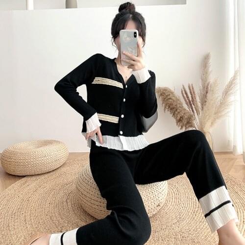 SMTHMA 2021 Autumn New Arrival Women Pleated Trim V-Neck Graceful Sweater + Pants 2pcs Fashion Set OL Casual Clothes Suit