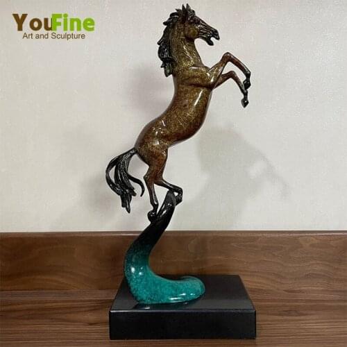 23cm Tang Dynasty Horse Cast Statue Bronze Tang Dynasty Horse Sculpture War-horse For Home Hotel Decor Ornament Antique Crafts